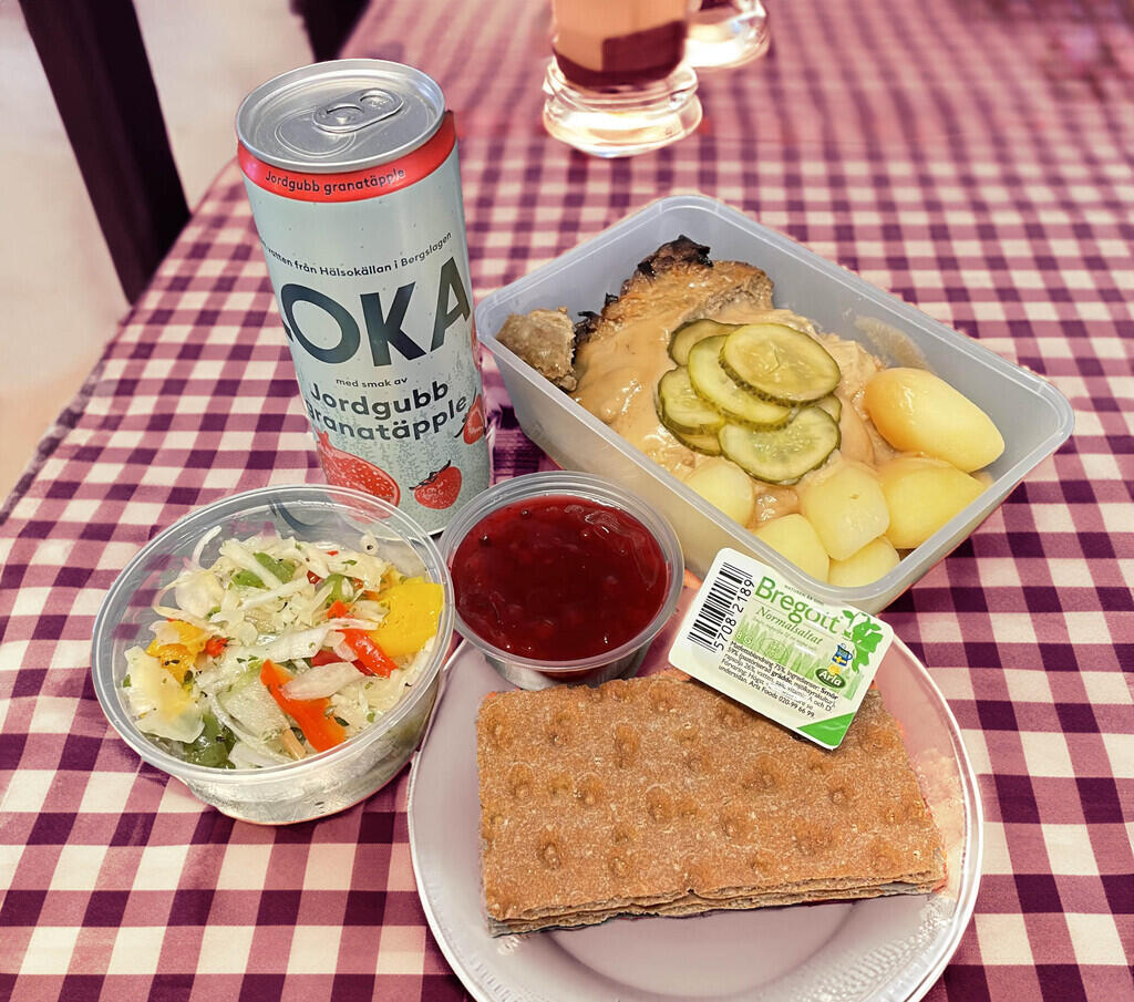 Komplett lunch för under hundra kronor hos Gluggen i Gävle och Skutskär.